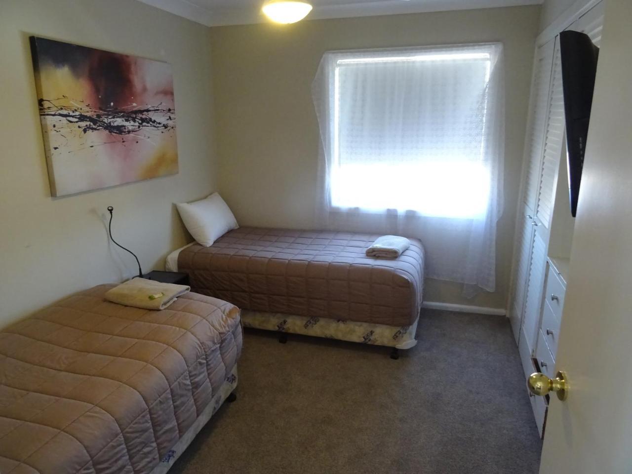 Three-Bedroom Apartment (Non Pet-Friendly)