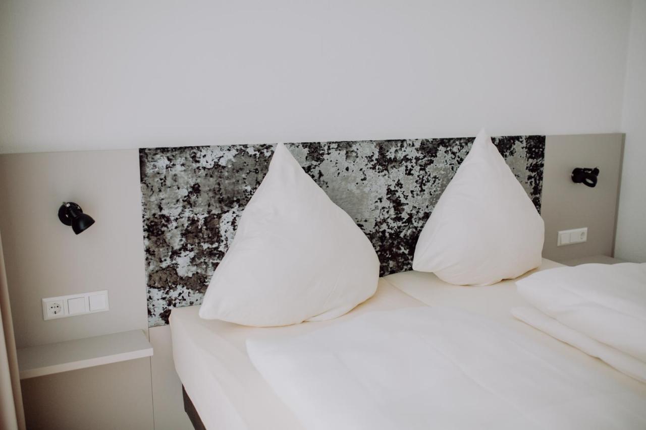 Double Room - Disability Access,999178230:JPEG