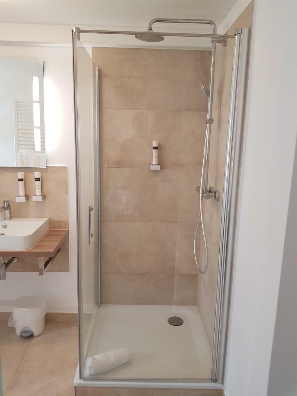 Double Room,779349525:JPEG