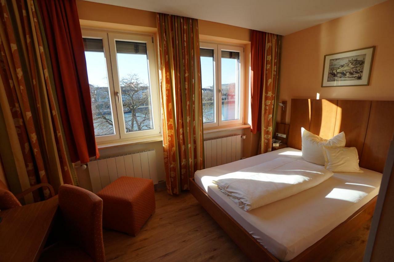 Single Room,799190202:JPEG