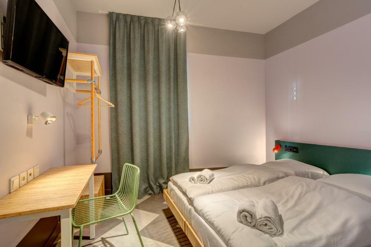 Quarto Twin