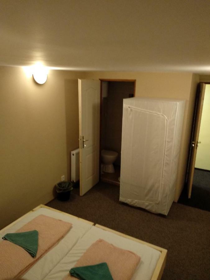 Quarto Duplo