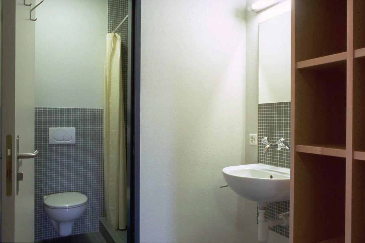 Vierbettzimmer mit eigenem Bad