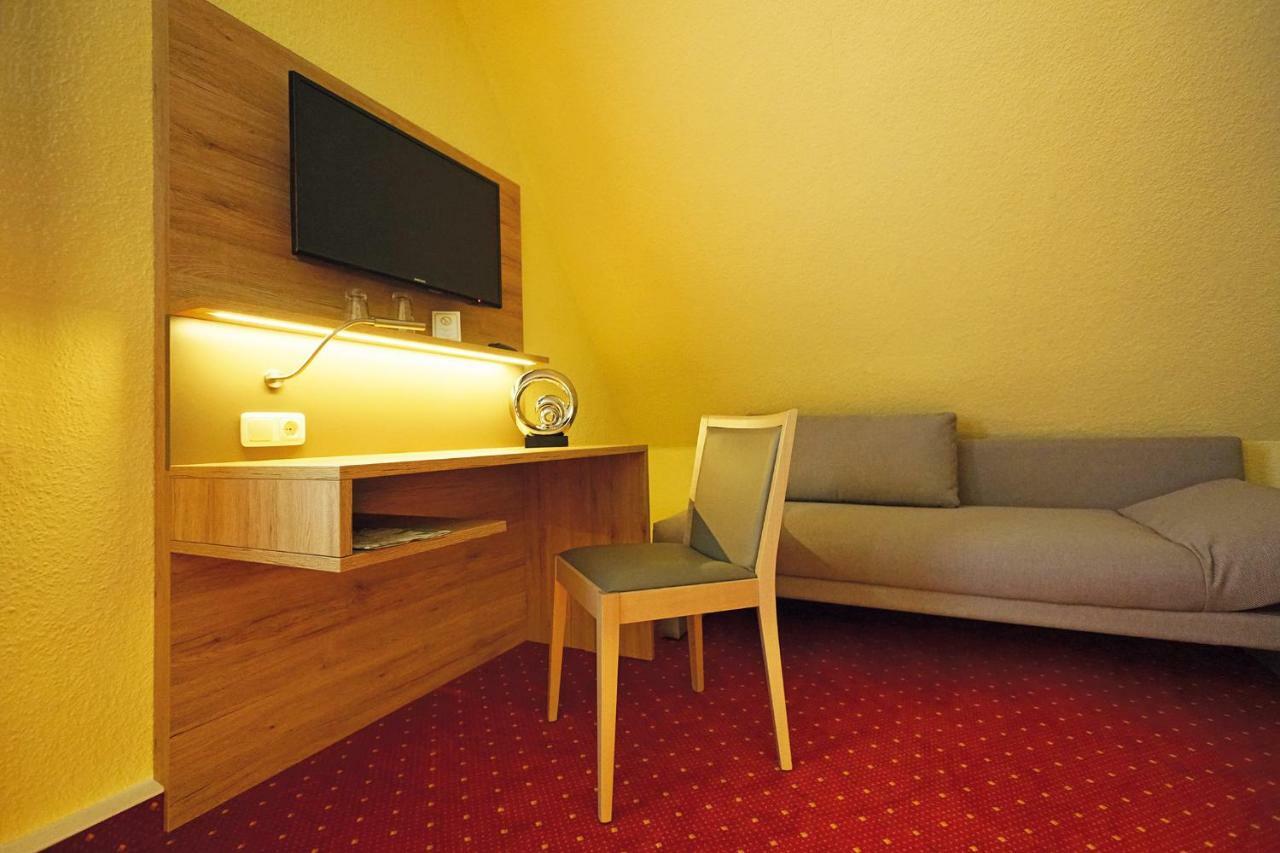Single Room,847076762:JPEG