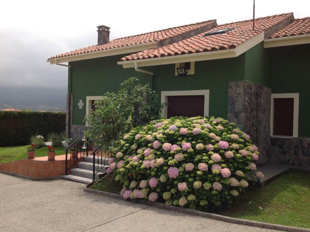 Five-Bedroom House,863045405:JPEG