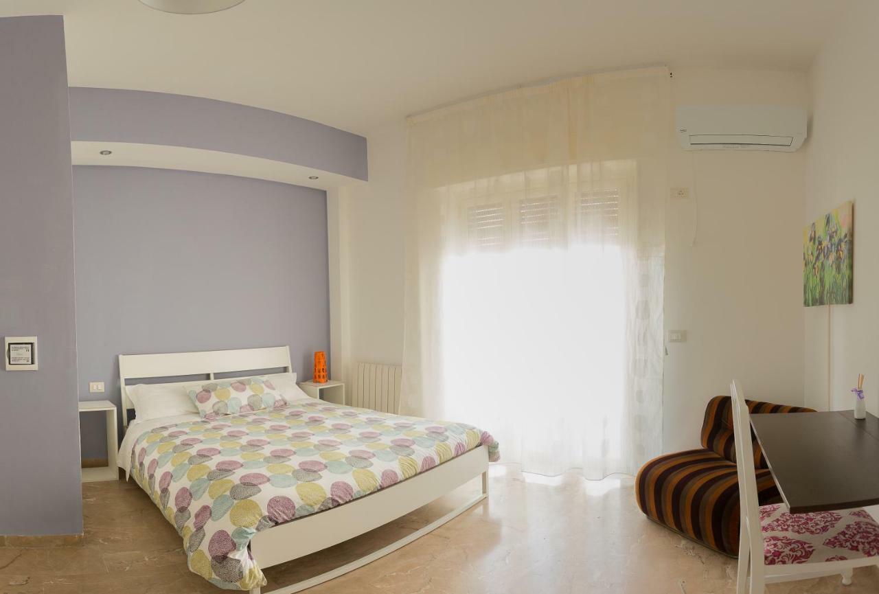 Single Room Balcony,891679792:JPEG