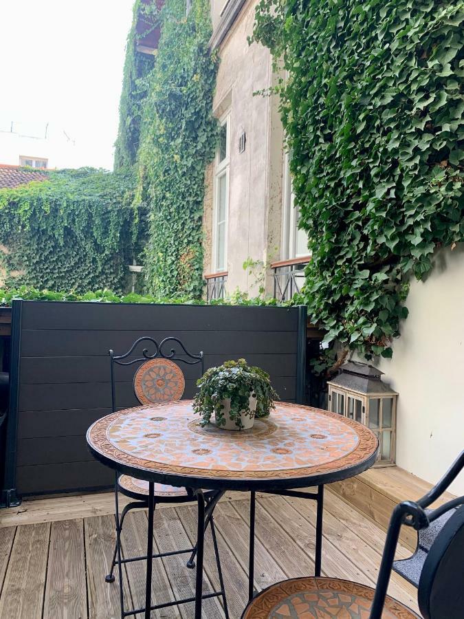 Tweepersoonskamer met Terras