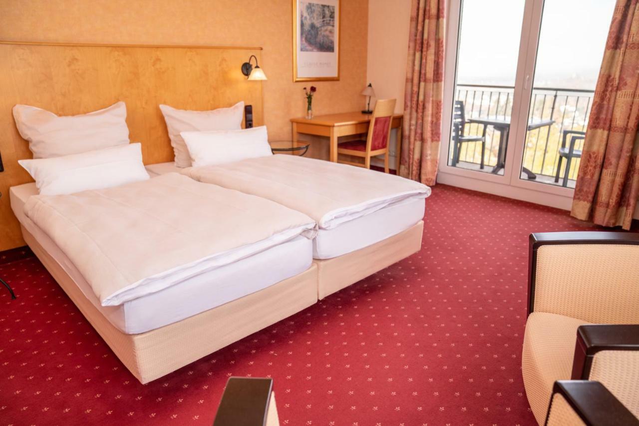 Deluxe Double Room with Balcony,906784024:JPEG