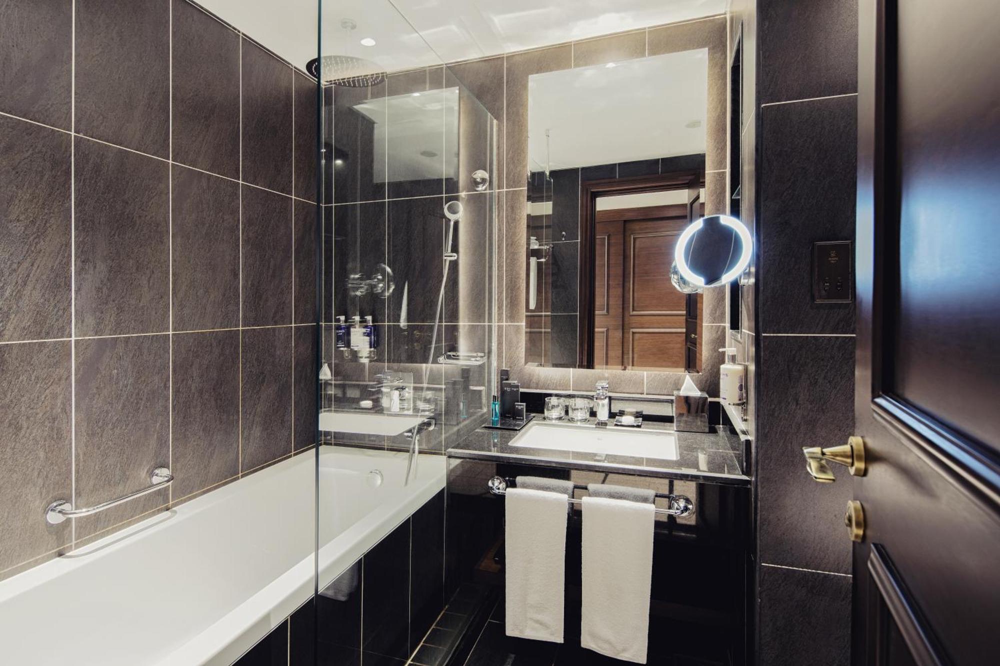 Habitación Superior en una playa privada, con piscina infinita y acceso al Lazy River y al club infantil