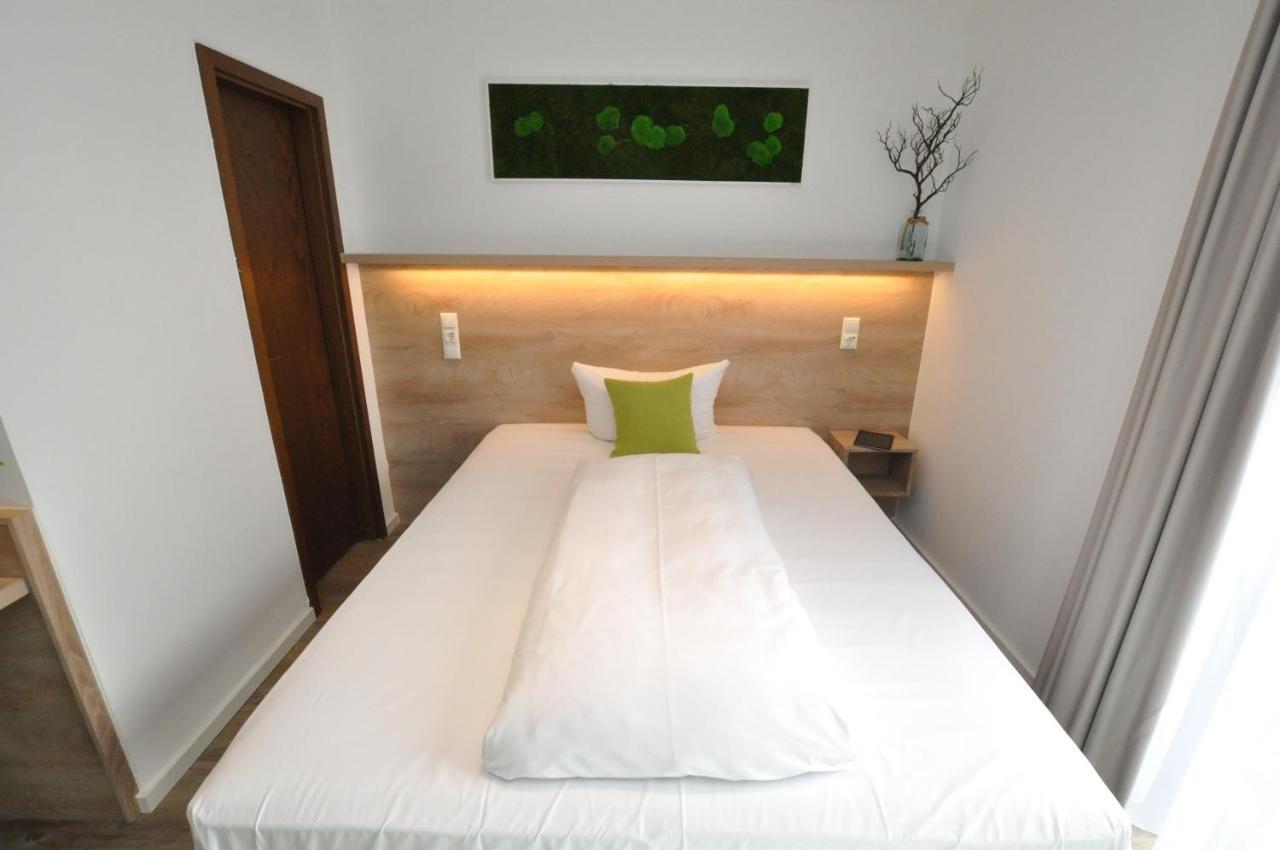 Double Room,1498782856:JPEG