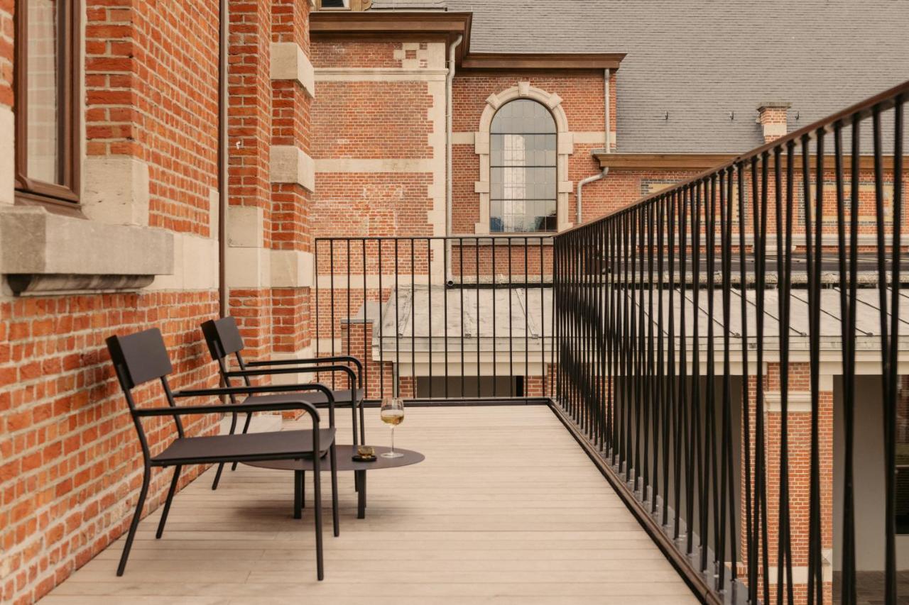 King Room with Balcony,933379822:JPEG