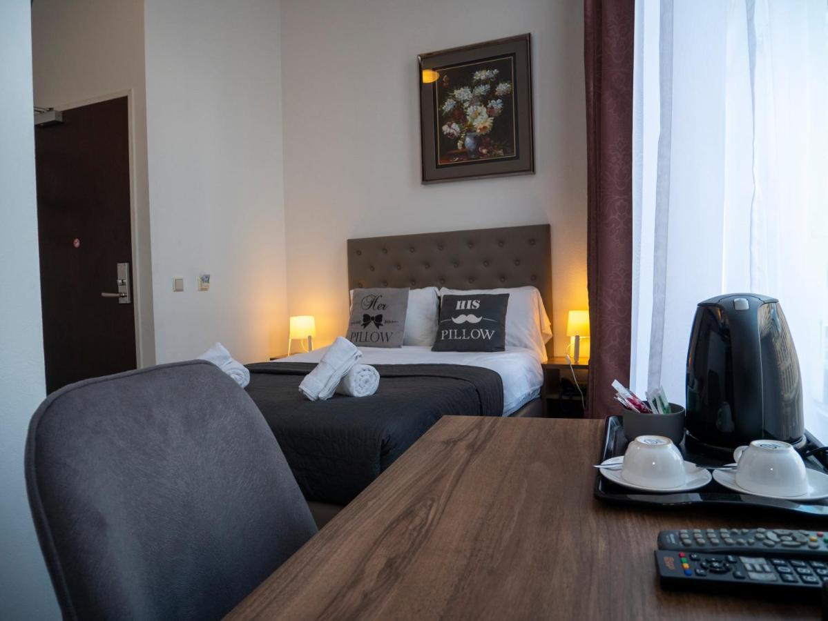 Budget Double Room,974950888:JPEG