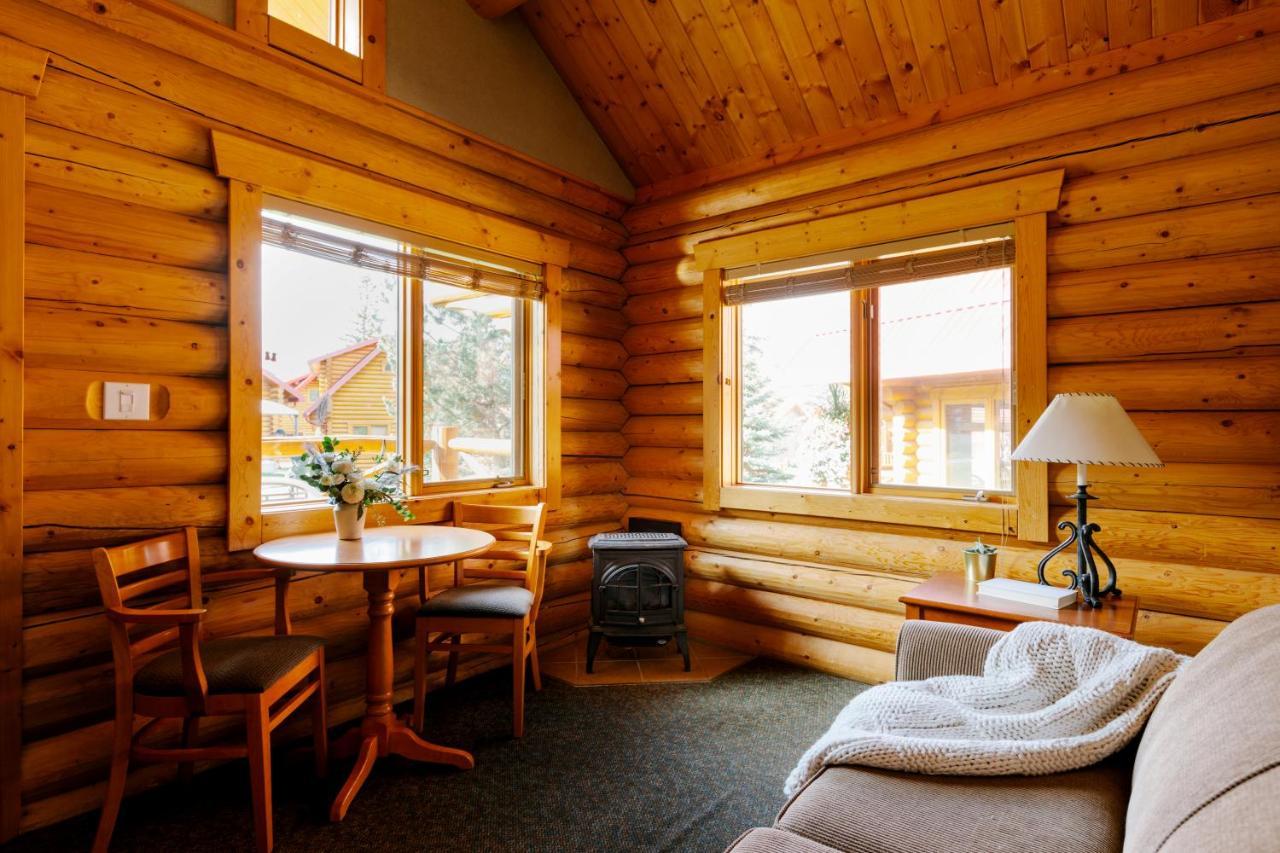 Deluxe Log Cabin,996789907:JPEG