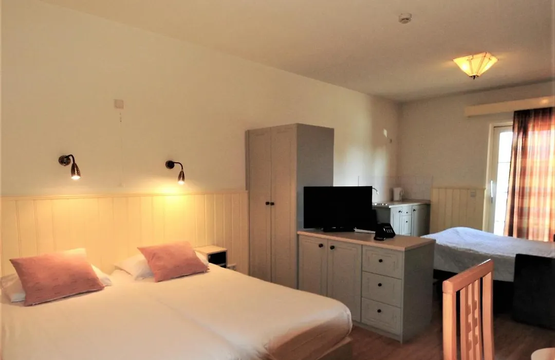Jachthaven Hotel Borger-1