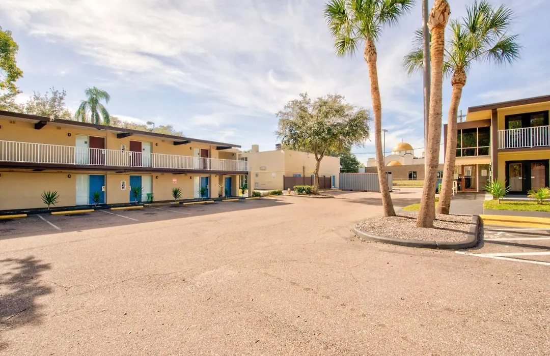 Clearwater Hotel-1