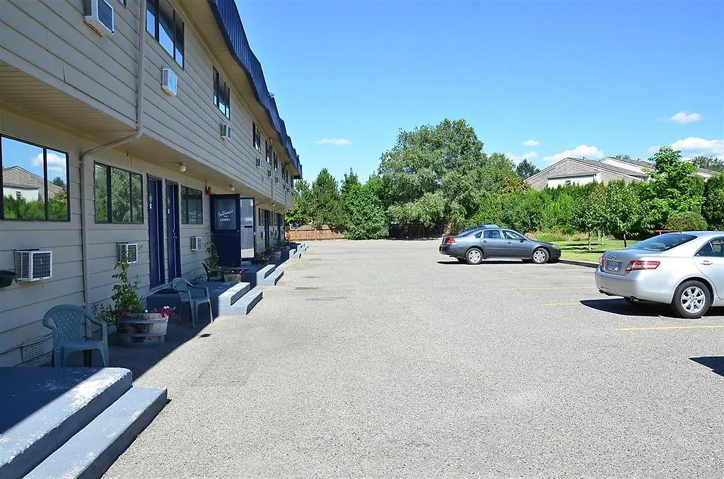 Canadas Best Value Inn Kelowna-1