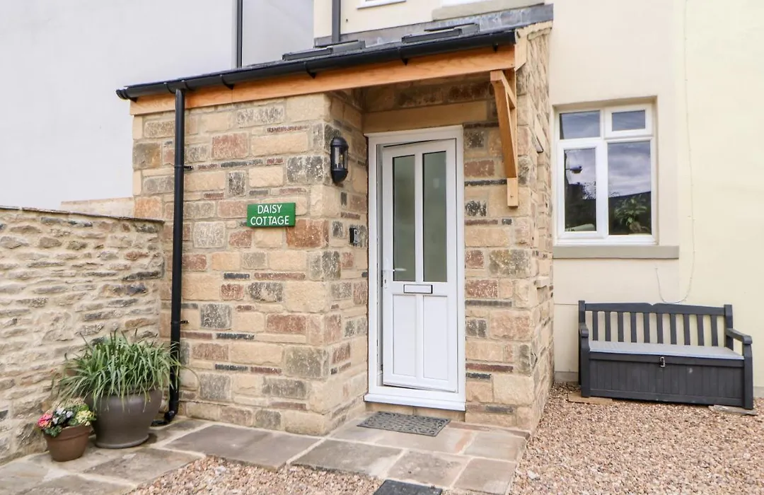 Daisy Cottage-1