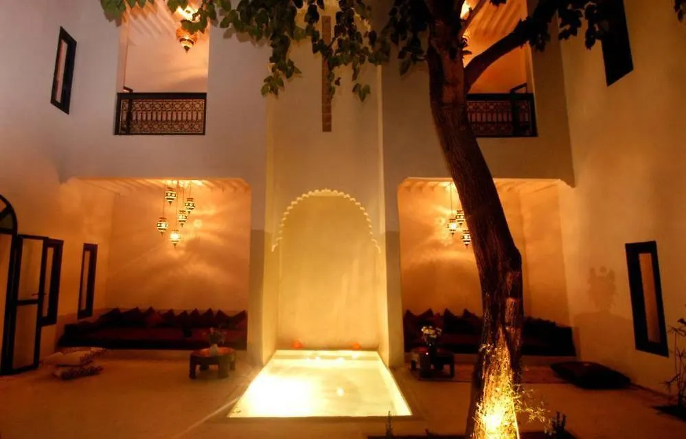 Riad Davia-1