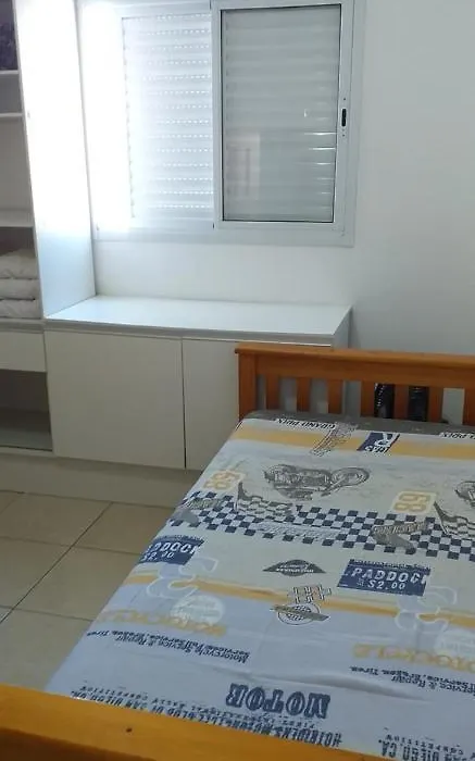 Apartamento no Canto do Forte, Wi-Fi, Estacionamento gratuito e Churrasqueira-1