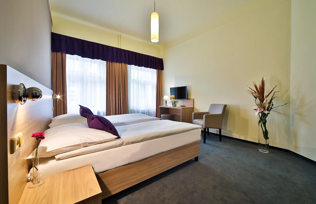 Atlantic Hotel-1