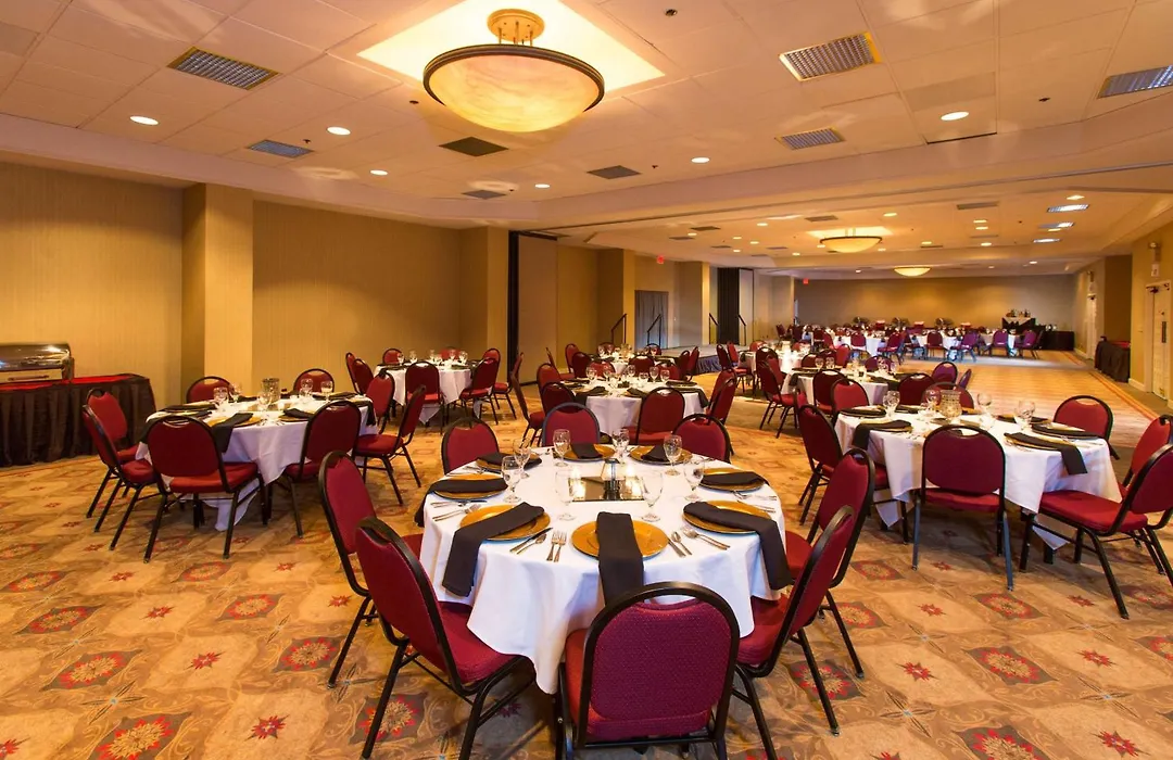 Embassy Suites By Hilton Tulsa I-44-1