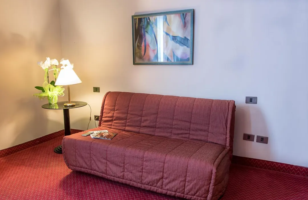 Idea Hotel Piacenza-1