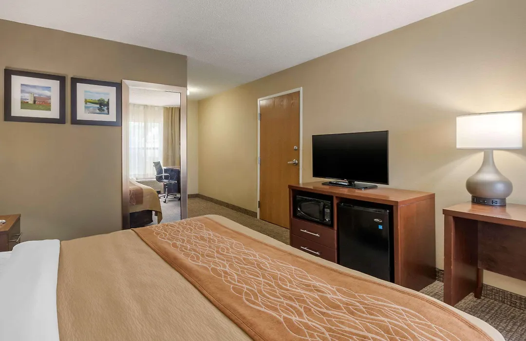 Comfort Inn Walcott Near Davenport-1