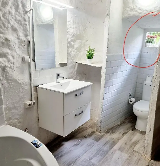 Apartamentos La Cueva-1