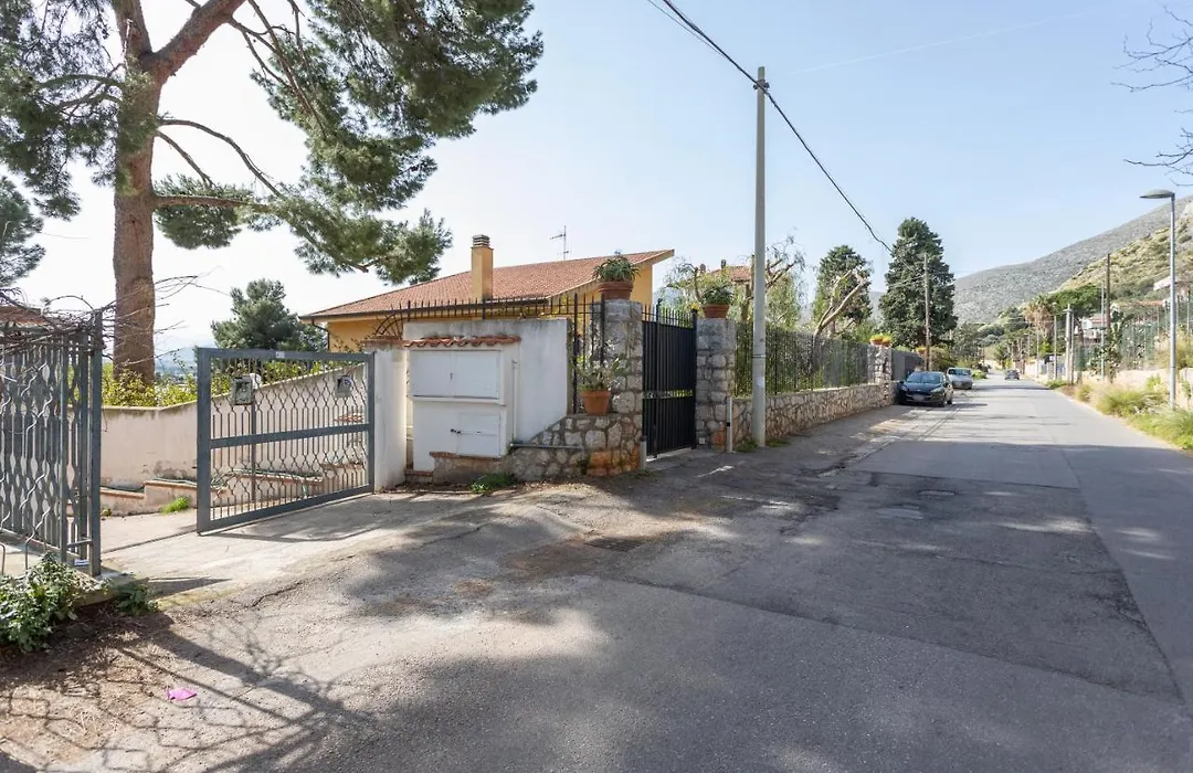 Casa in Villa a Mondello-700m dal mare-1