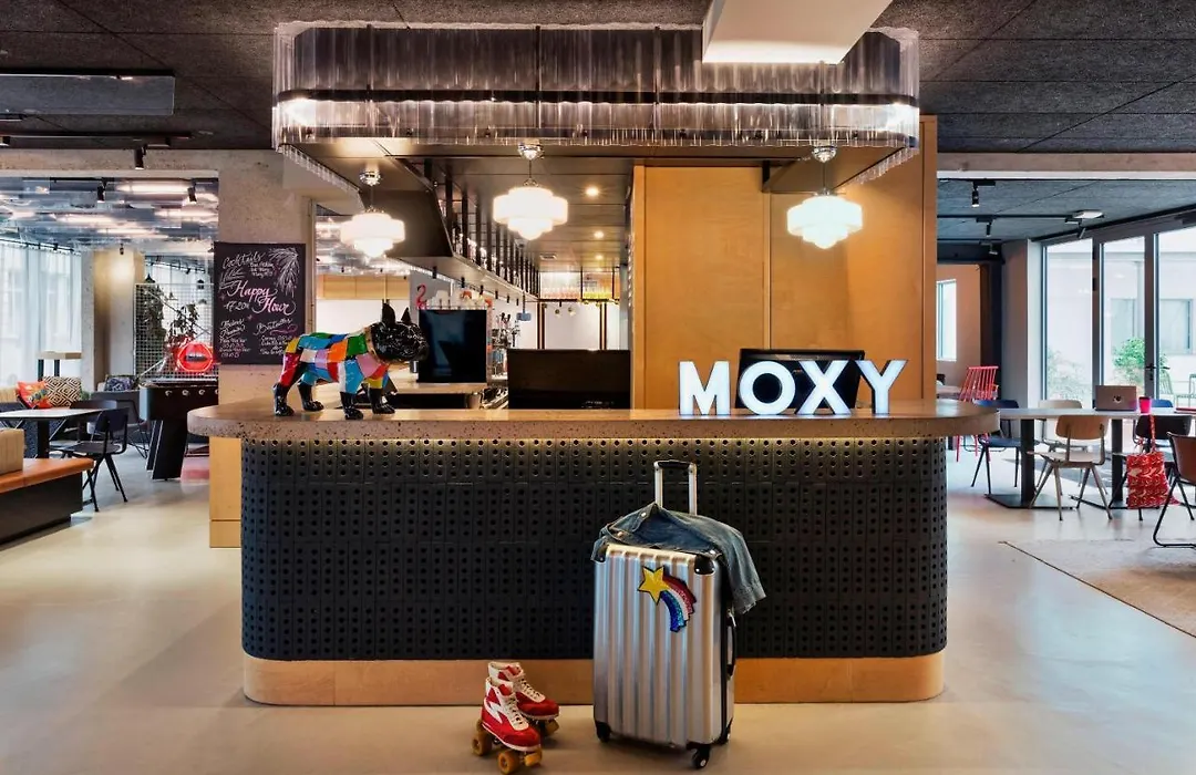 Moxy Paris Bastille-1