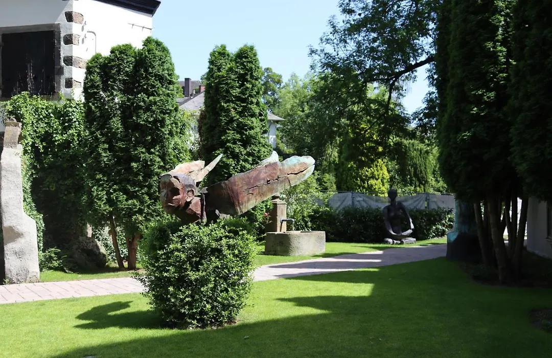 EINSTEIN Hotel am Römerpark-1