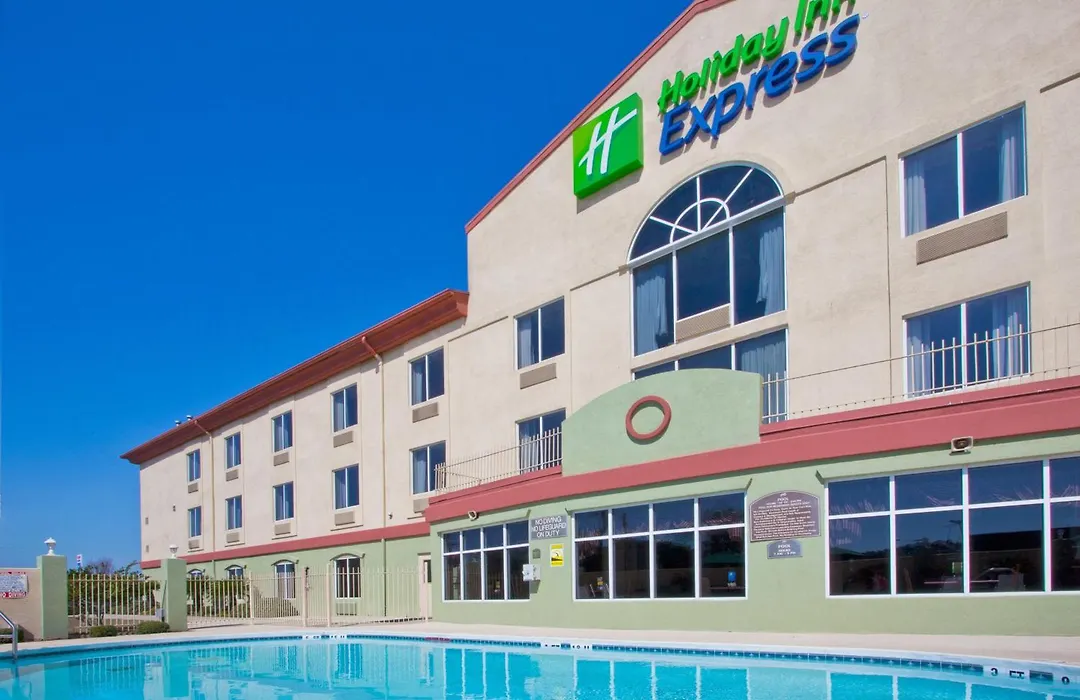 Holiday Inn Express Hotel & Suites Live Oak By Ihg-1