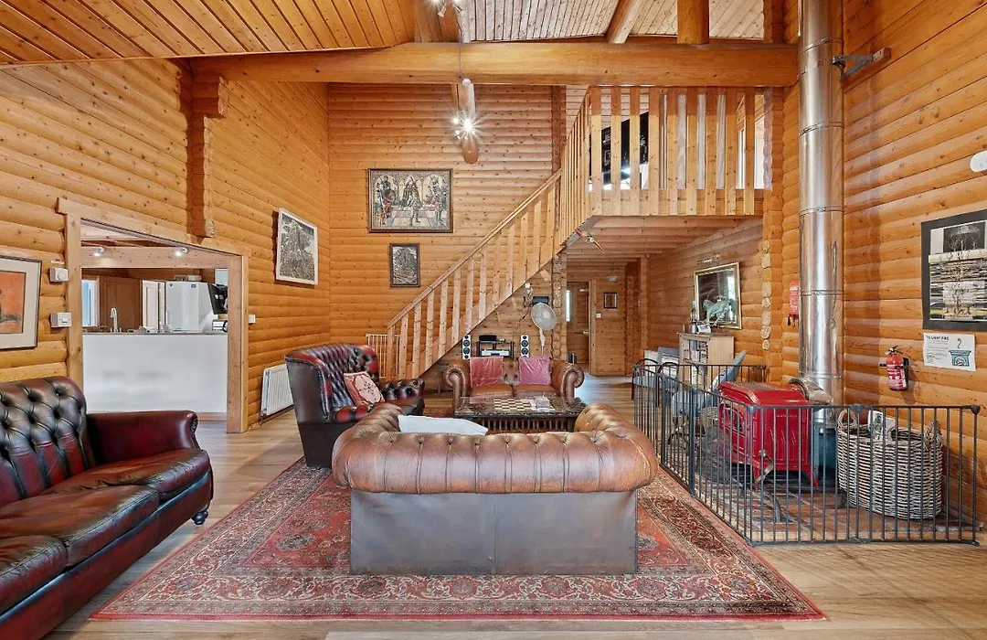 Finest Retreats - The Logs-1