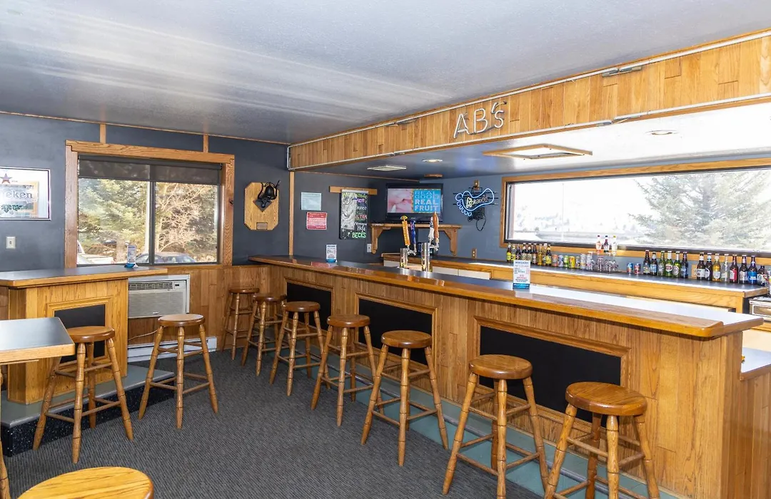 Rocker Inn-1