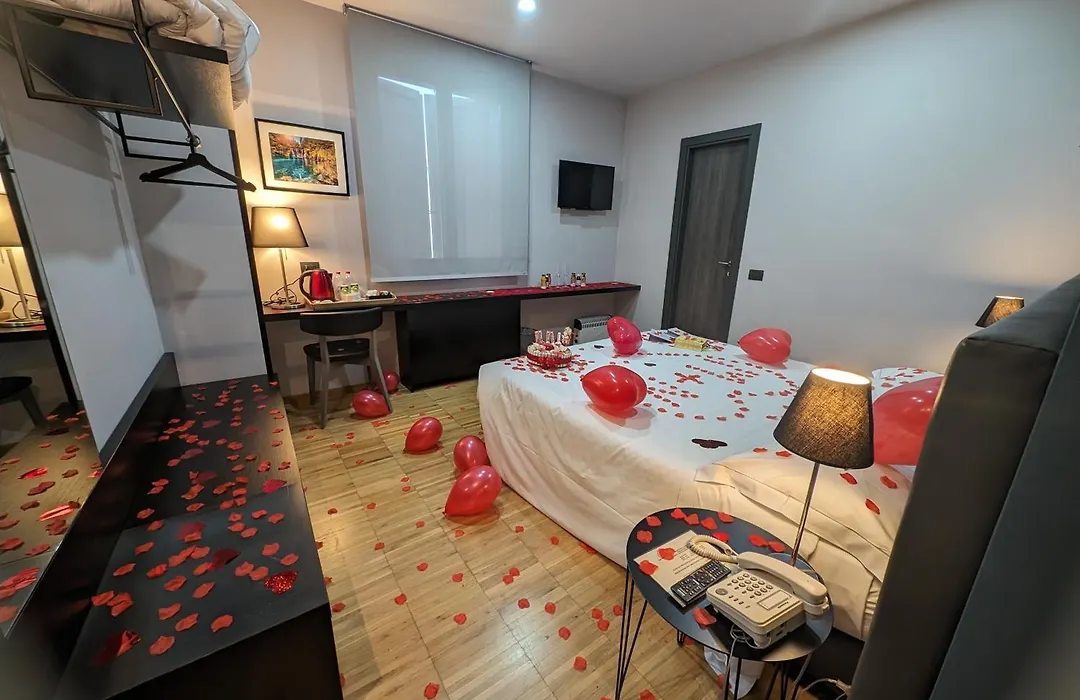 Smart Hotel-1
