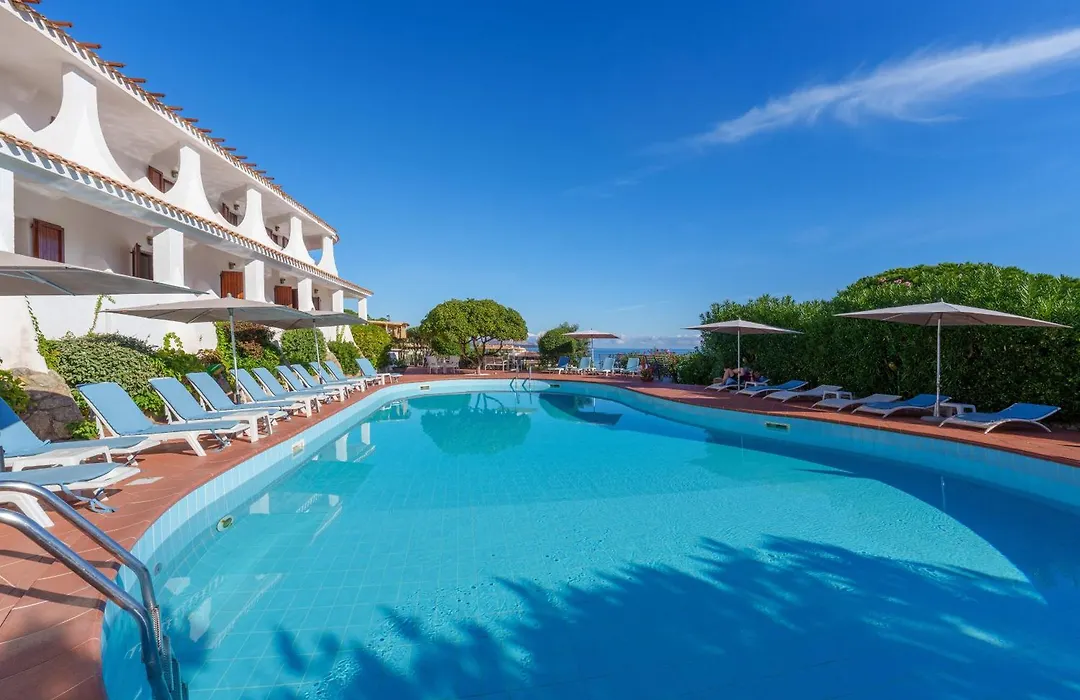 Hotel Punta Est-1