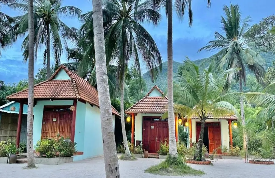 Kiki Coconut Beach Resort-1