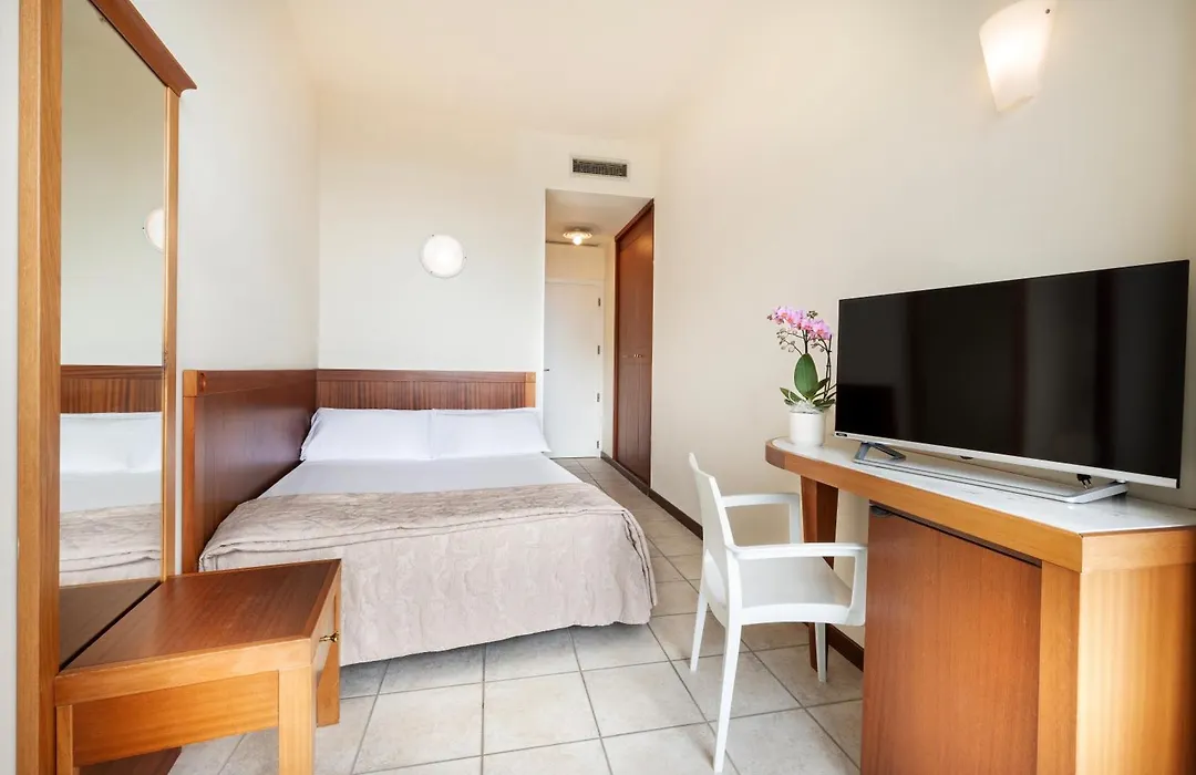 Hotel Bellevue Beach - sul mare-1