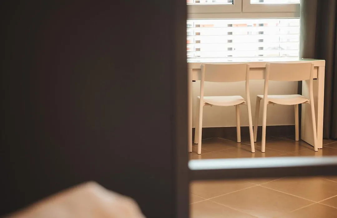 Lecco Hostel&Rooms-1