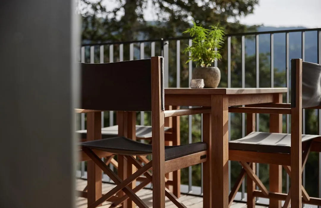 Saltus, Small Luxury Hotels Slh-1