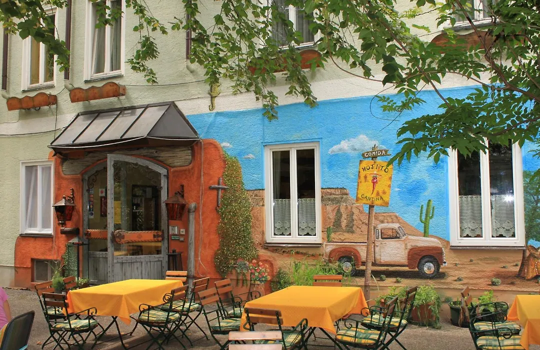 Hotel-Garni&Hostel Sandwirt-1