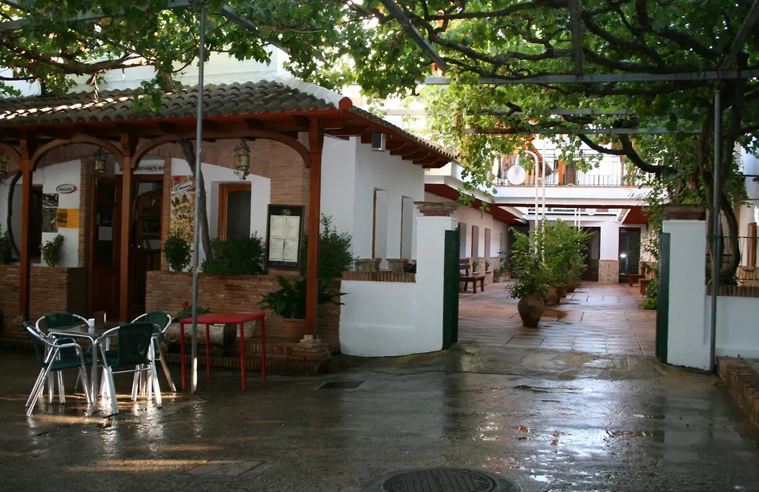 Apartamentos Rurales El Pinar-1