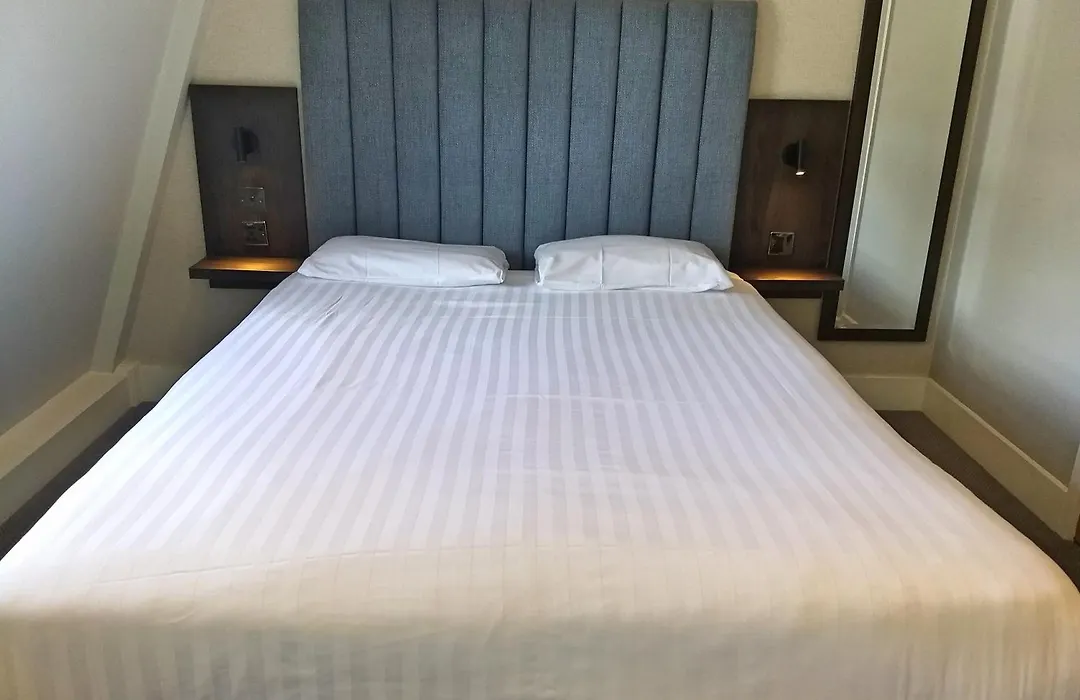 Garden Court Hotel-1