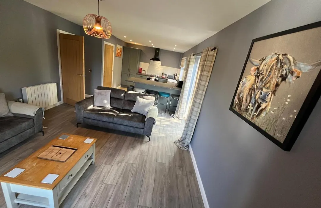 Glenlochy Apartments-1
