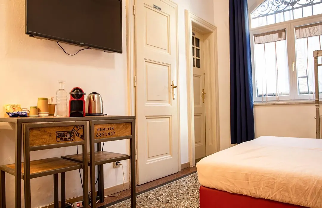 Bolzano Rooms-1