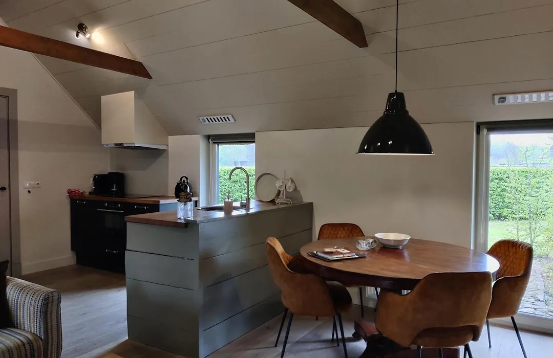 Gastenverblijf Lheederhof Vrijstaande Lodge-1