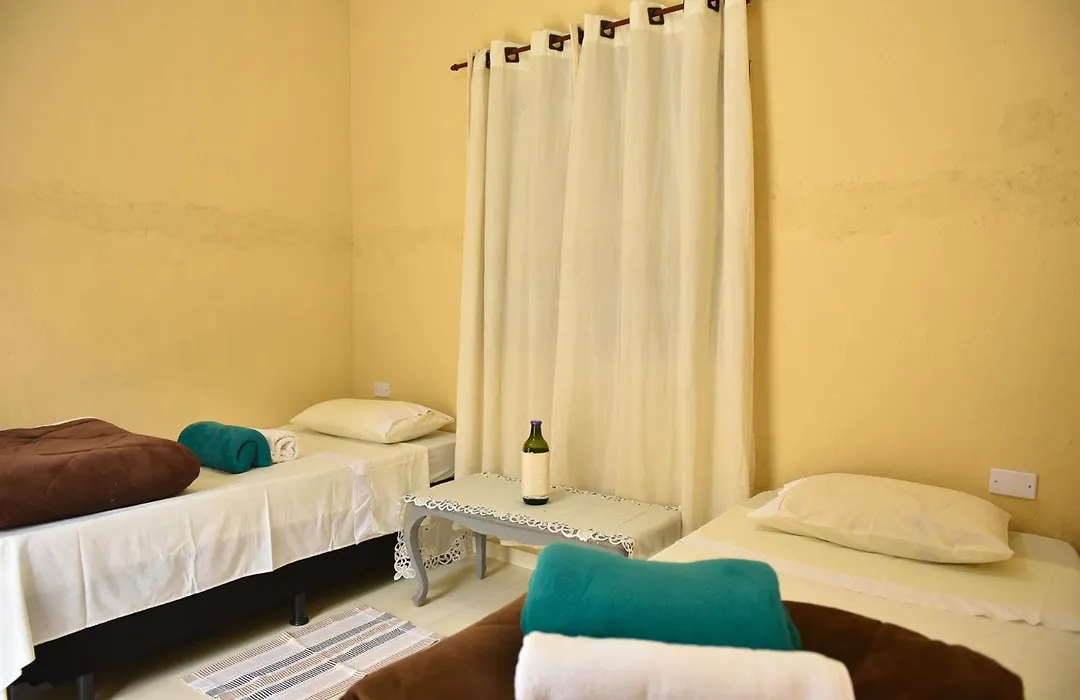 Ecovila Govardhan-1
