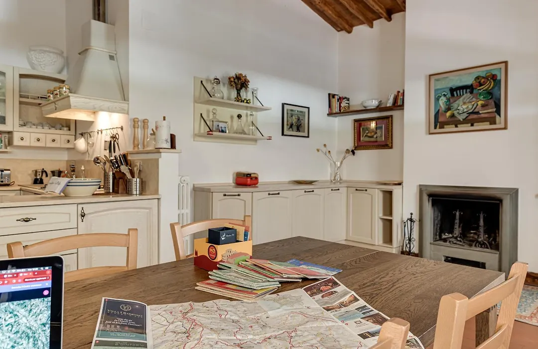 Casa Vacanze Rondini Blu-1