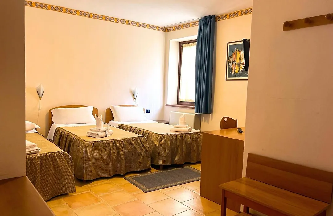 Hotel Susa-1