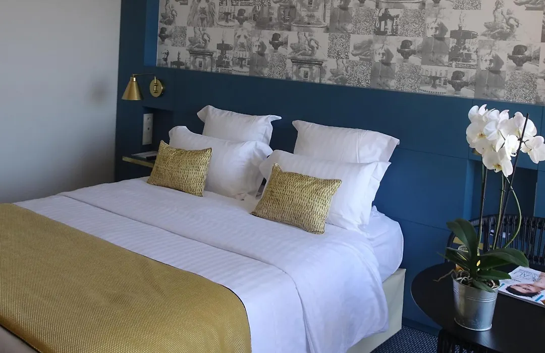 Aquabella Hotel & Spa-1